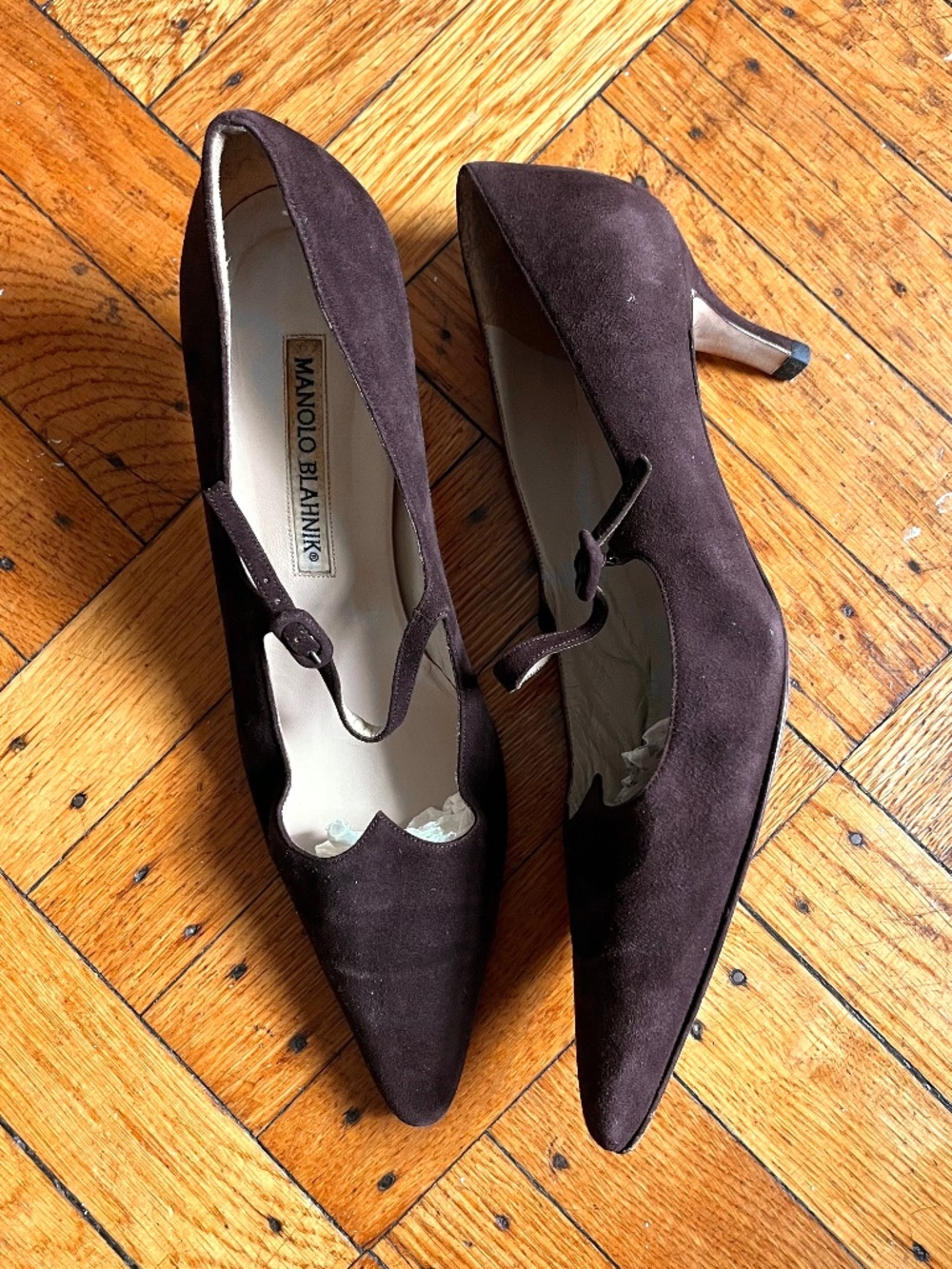 Manolo Blahnik brown suede kitten heels